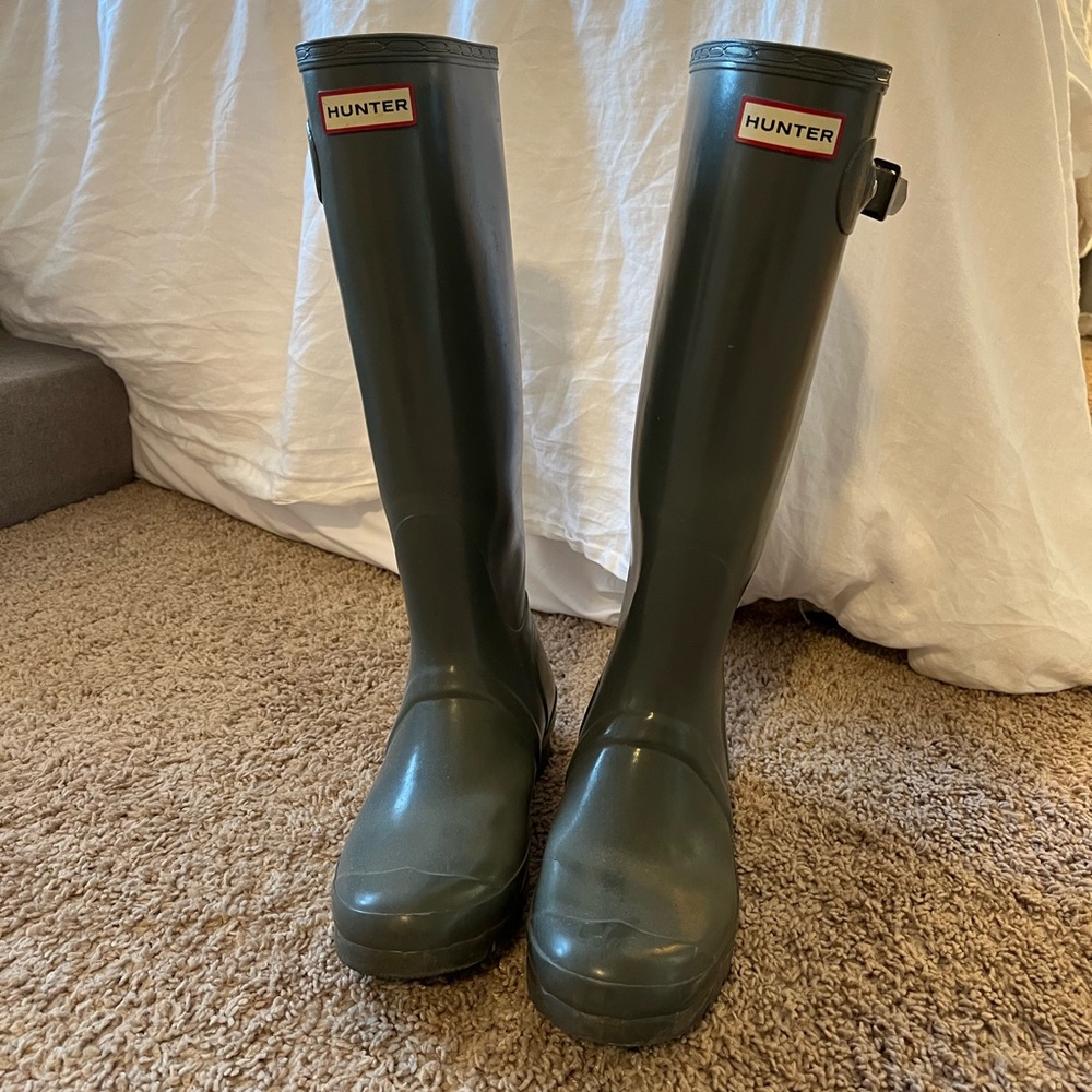 Grey knee high Hunter Boots